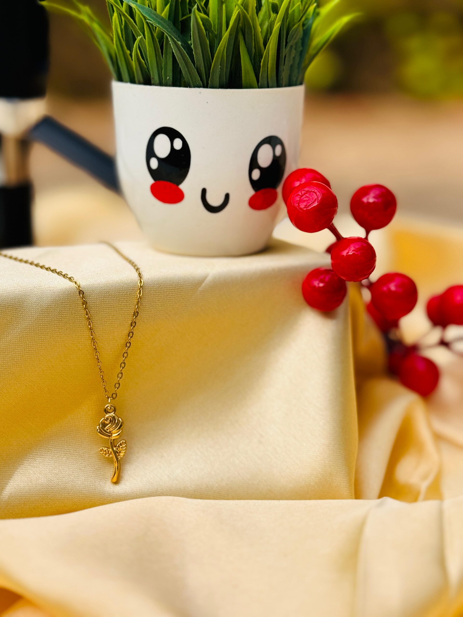 rose pendant necklace rose pendant necklace