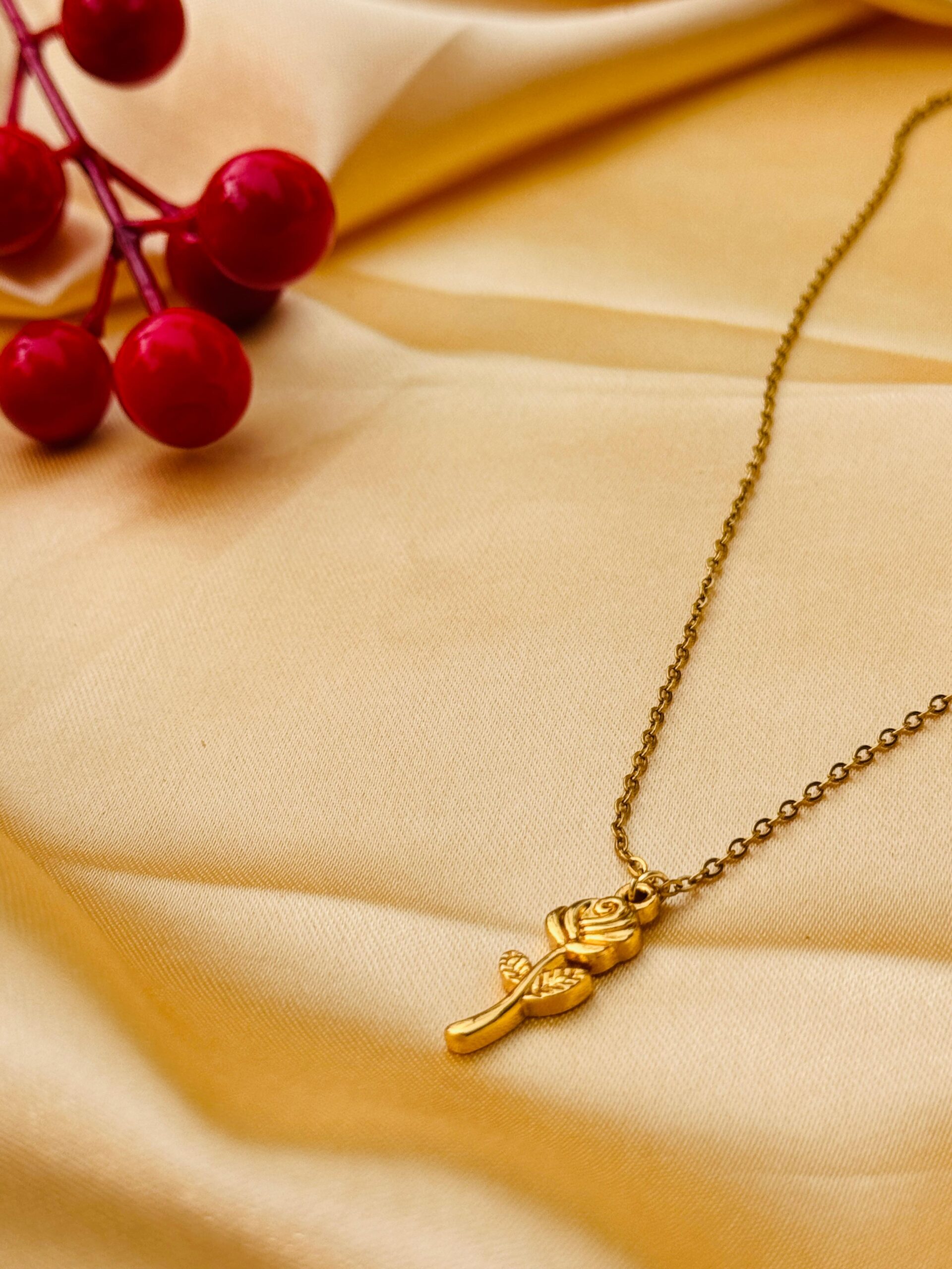 rose pendant necklace rose pendant necklace